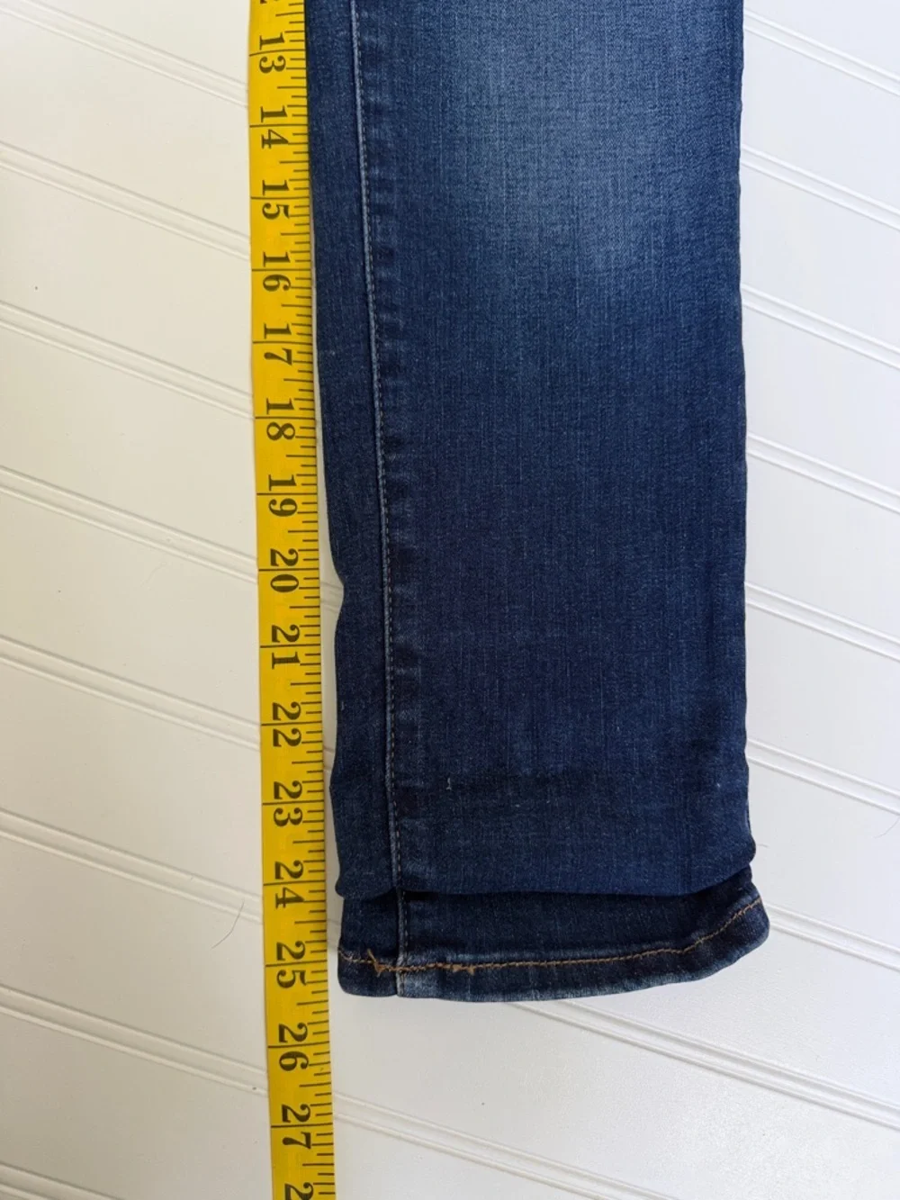 (176)Free People Dark Wash Straight Leg Jeans